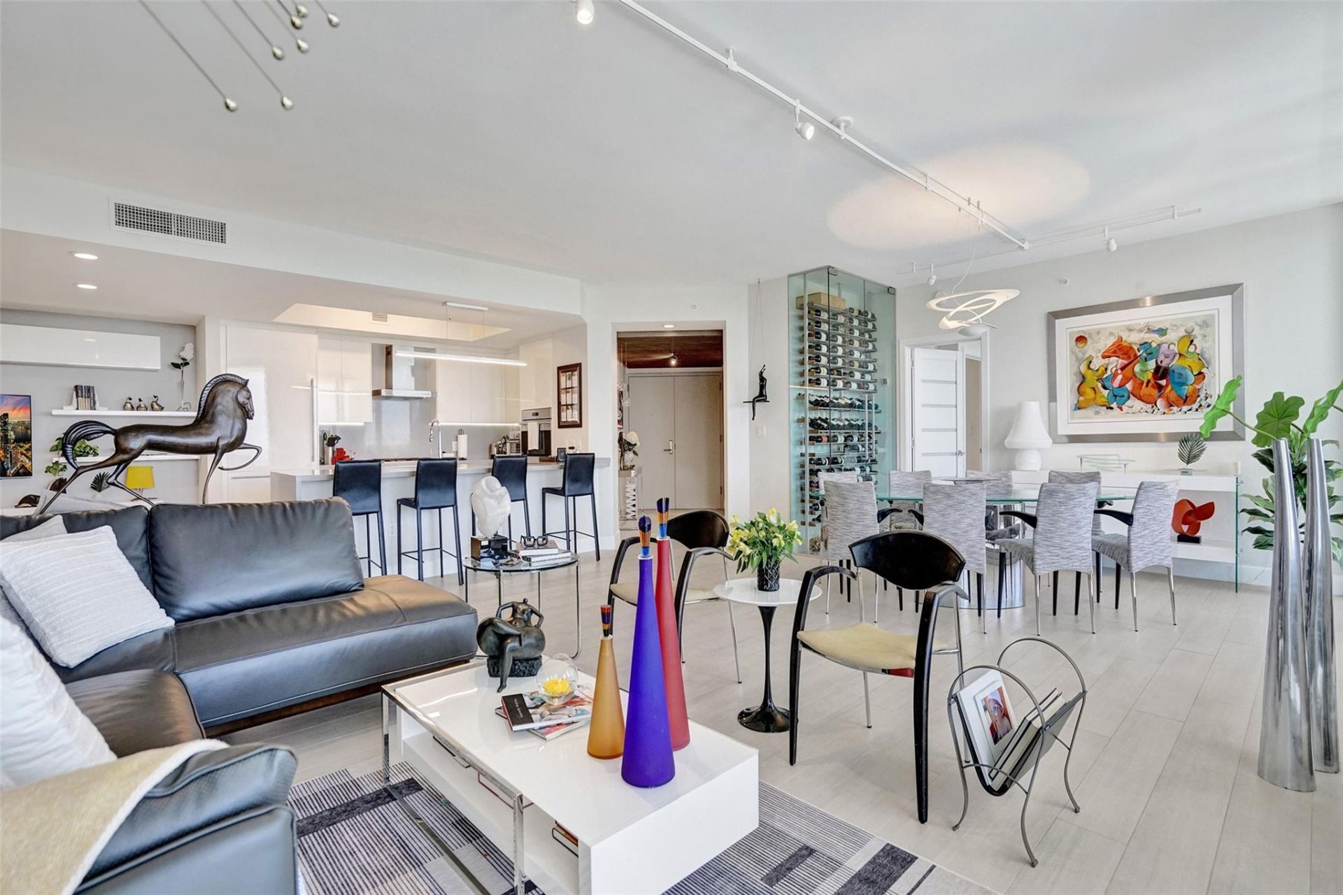 1180 N Federal Highway, Unit 804, Fort Lauderdale, FL 33304 Photo