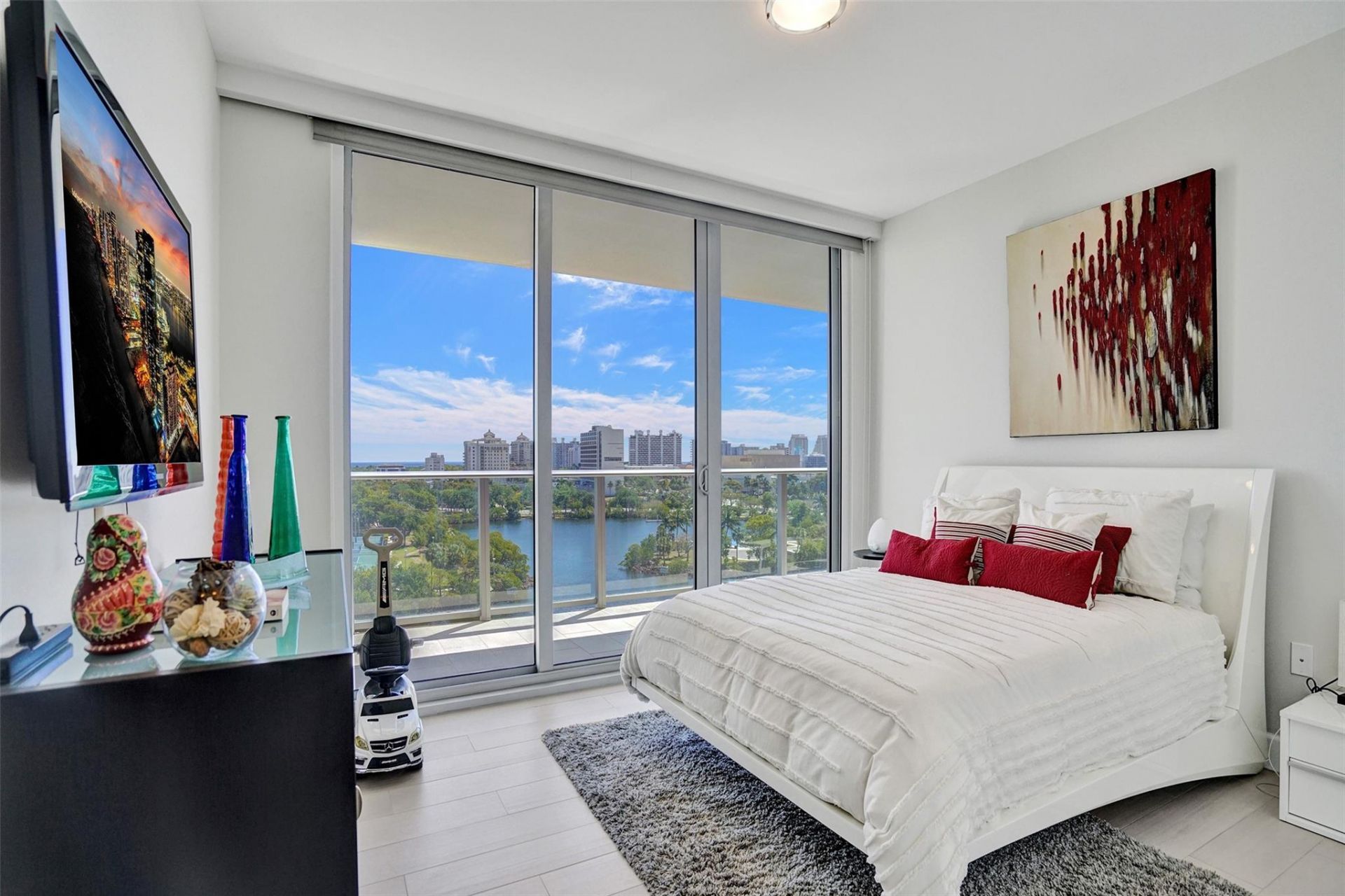 1180 N Federal Highway, Unit 804, Fort Lauderdale, FL 33304 Photo