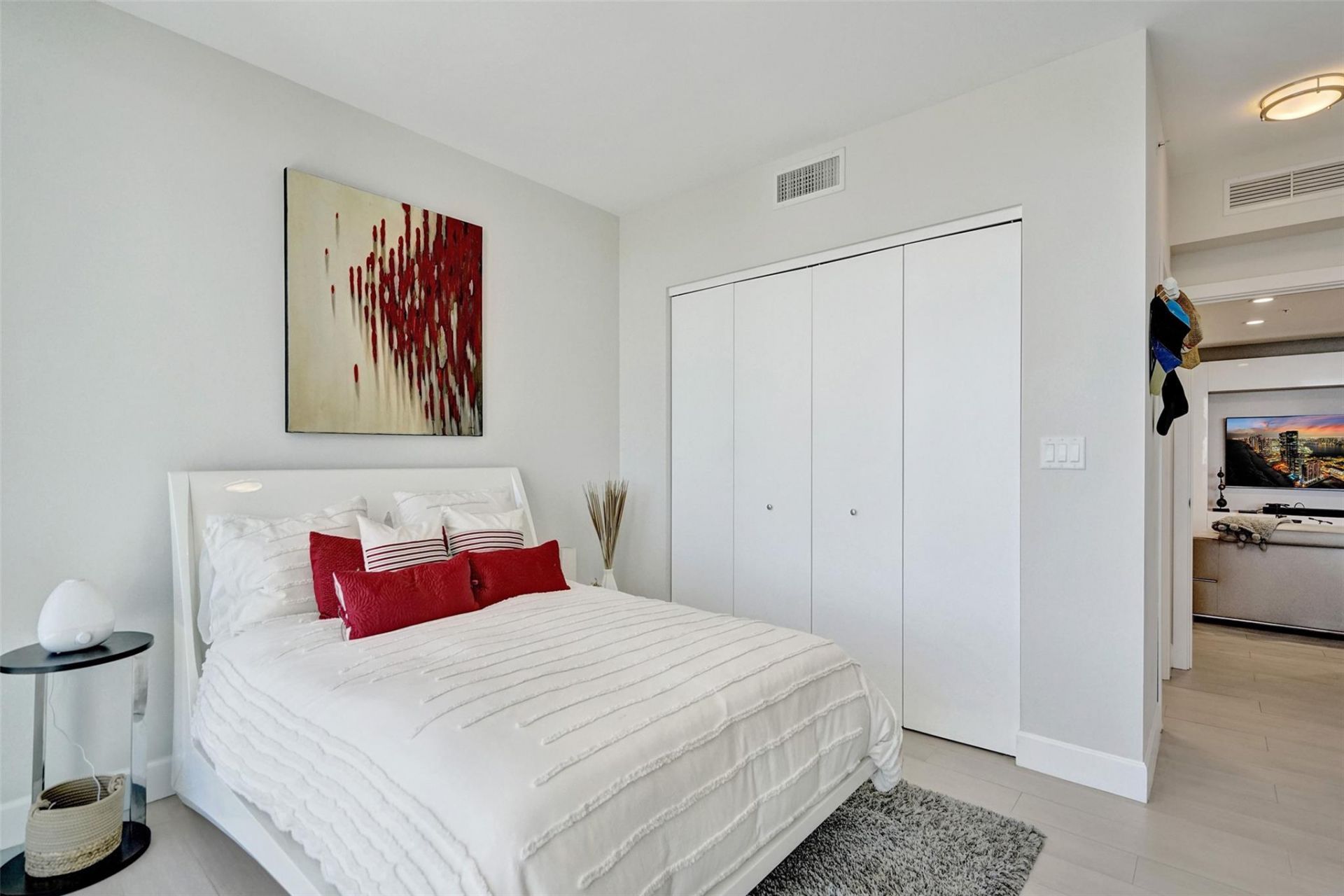 1180 N Federal Highway, Unit 804, Fort Lauderdale, FL 33304 Photo