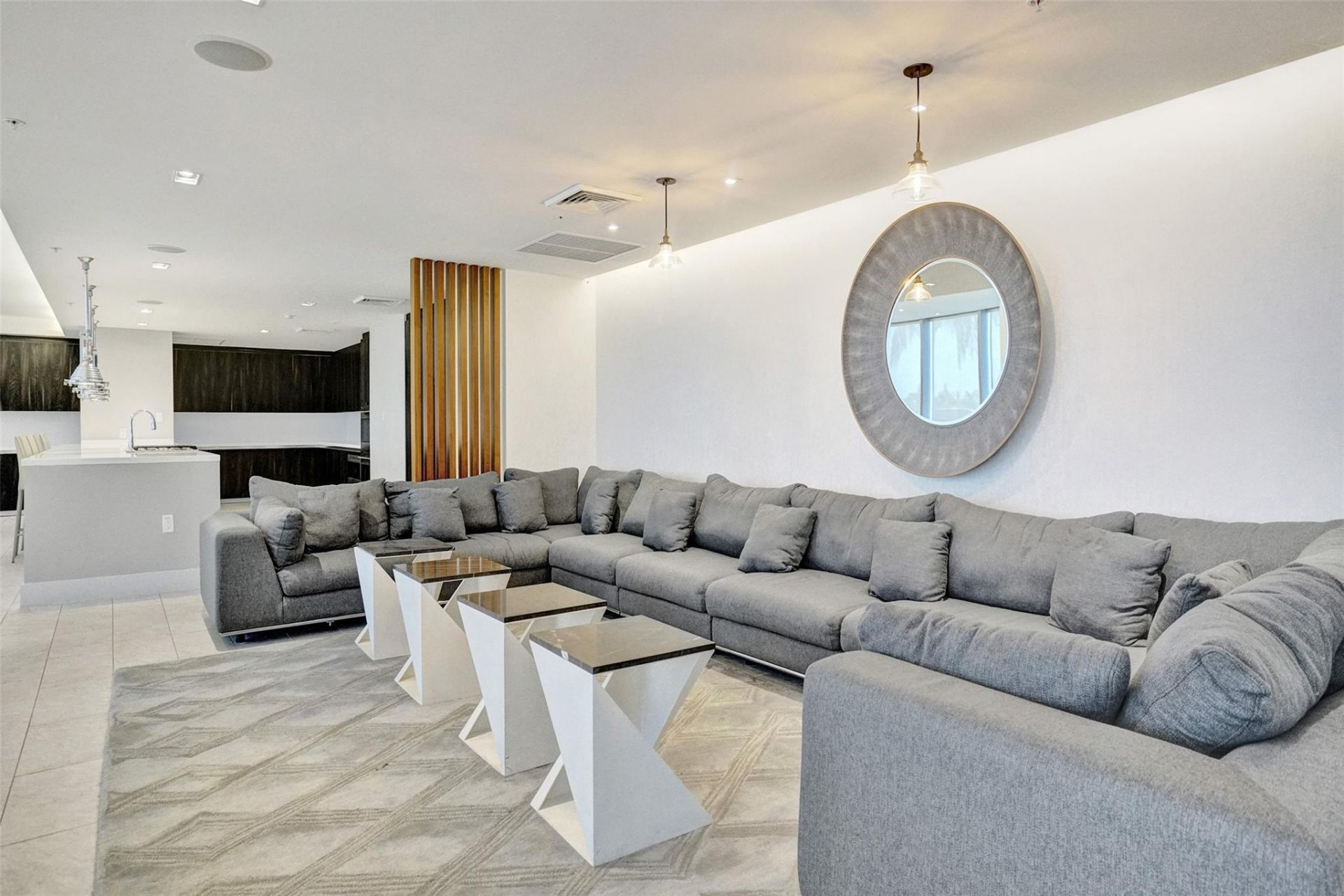 1180 N Federal Highway, Unit 804, Fort Lauderdale, FL 33304 Photo