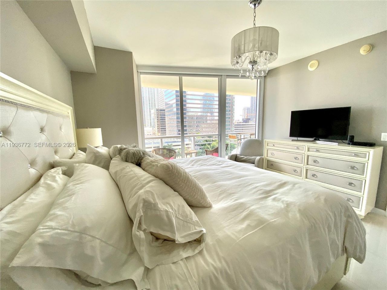 495 Brickell Ave , Unit 1205, Miami, FL 33131 Photo