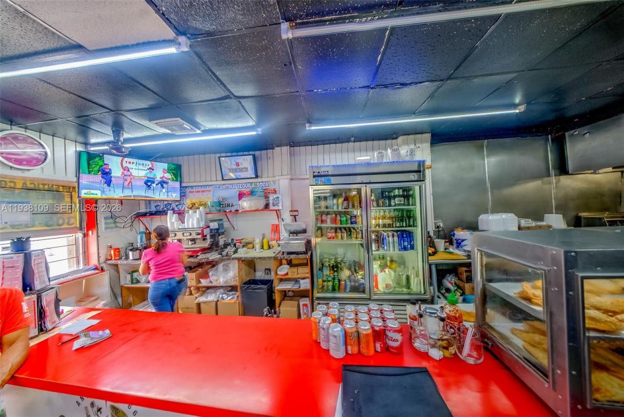 1910 SW 1st St , Miami, FL 33135 Photo