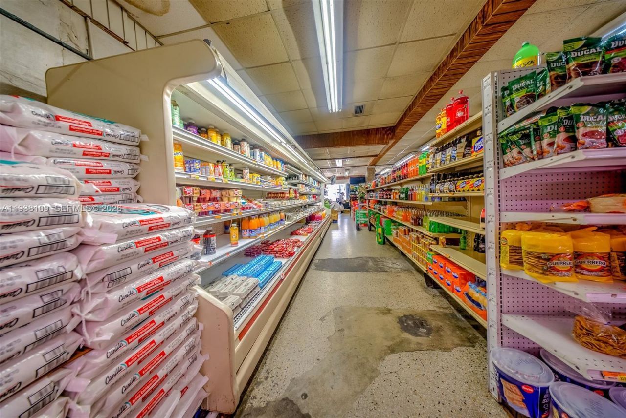 1910 SW 1st St , Miami, FL 33135 Photo