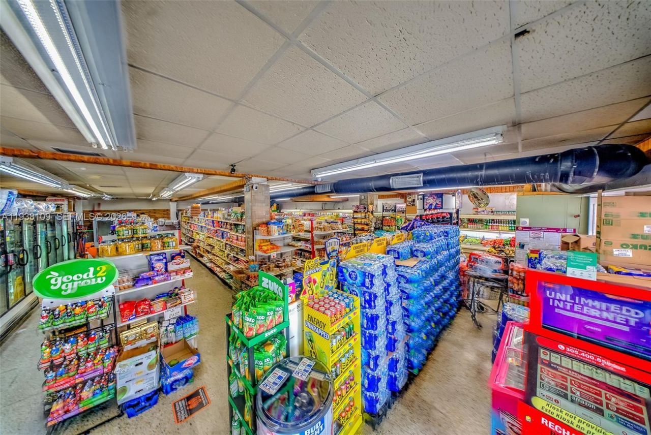 1910 SW 1st St , Miami, FL 33135 Photo