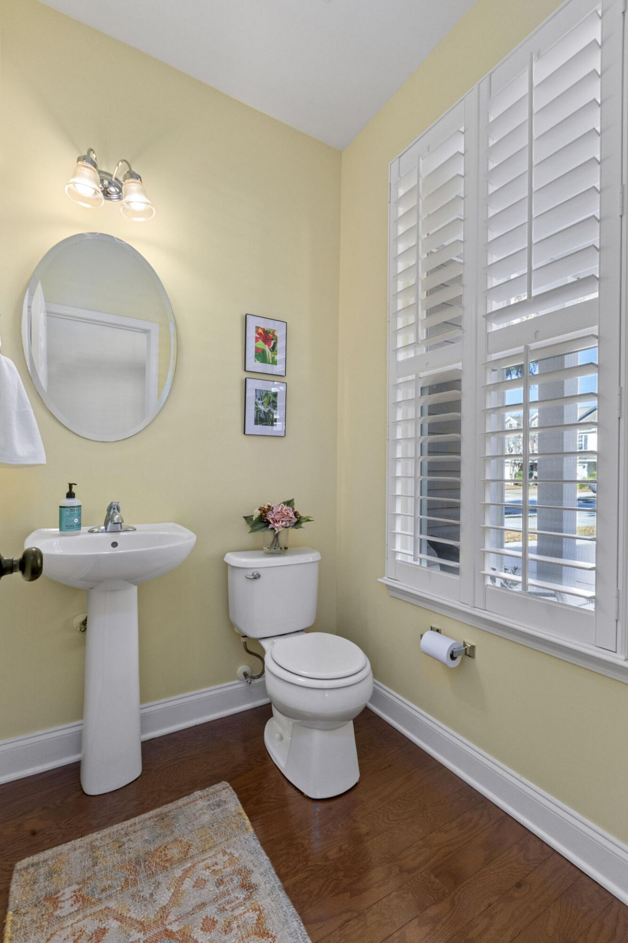 135 Larissa Drive Photo 18