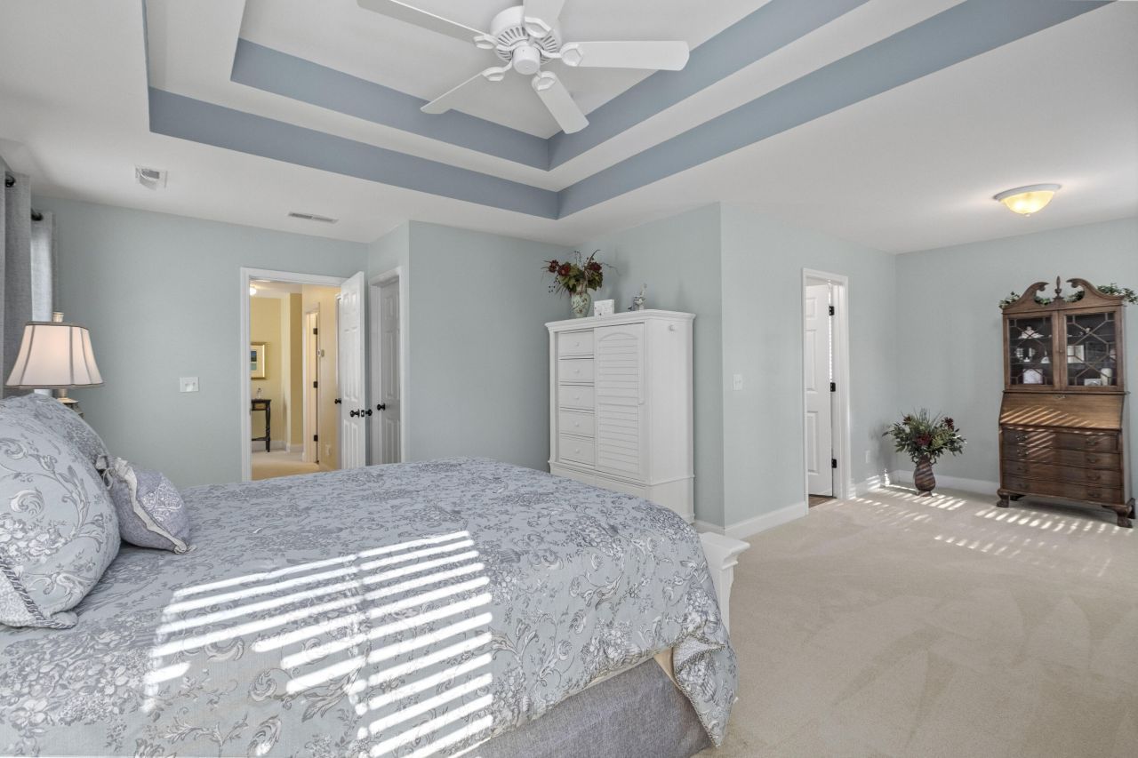 135 Larissa Drive Photo 22