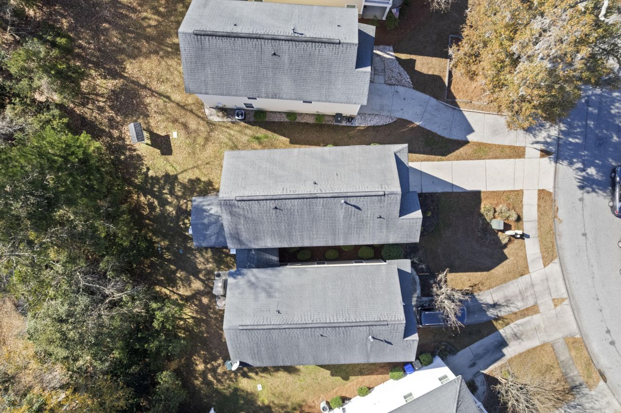 135 Larissa Drive Photo 44