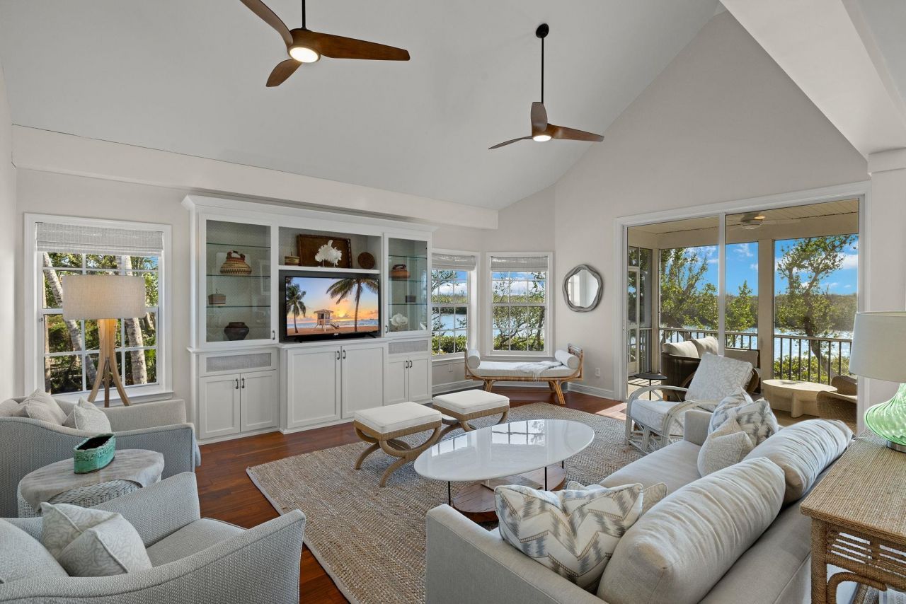 5423 Shearwater Dr, Sanibel, FL 33957 Photo