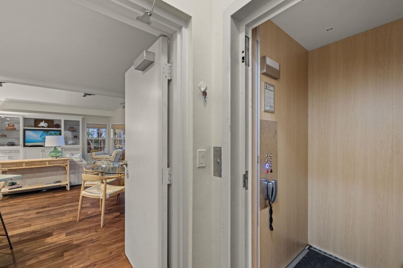 5423 Shearwater Dr, Sanibel, FL 33957 Photo