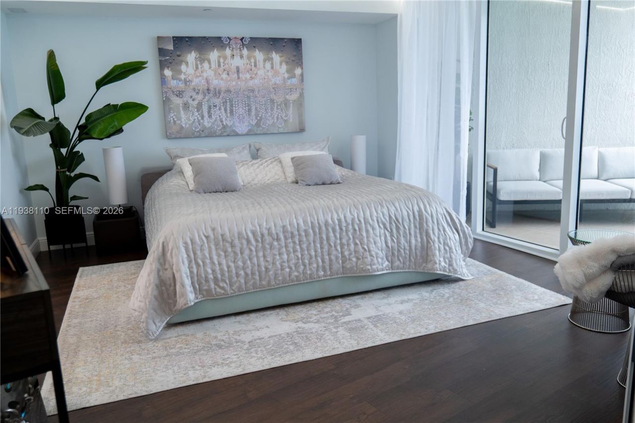 17201 Collins Ave, Unit 3502, Sunny Isles Beach, FL 33160 Photo