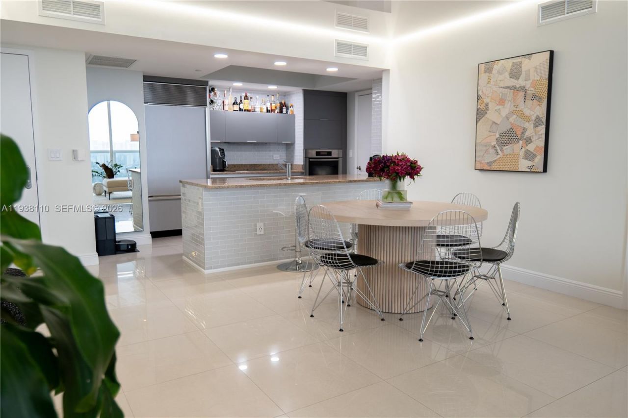 17201 Collins Ave, Unit 3502, Sunny Isles Beach, FL 33160 Photo