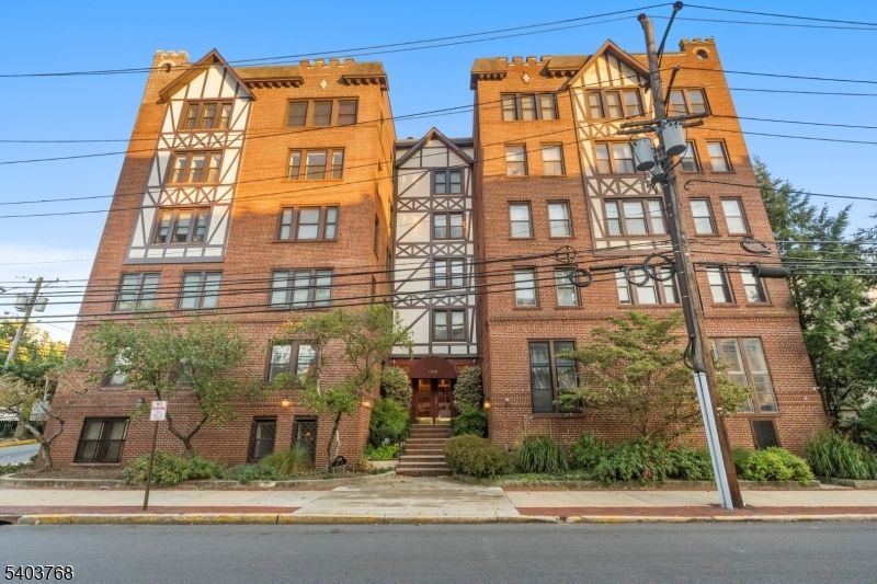 109 Grand Ave, Englewood, NJ 07631 Main Photo