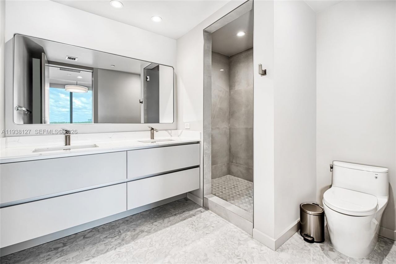 10295 Collins Ave , Unit 306, Bal Harbour, FL 33154 Photo