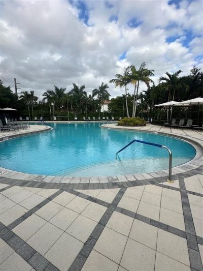 2911 Cascada Isles Way, Unit 1801, Hollywood, FL 33024 Photo