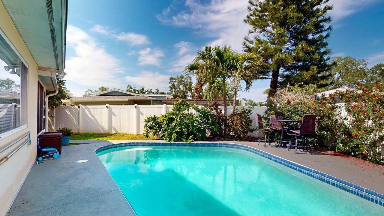 3075 Rosery Road Ne, Largo, FL 33771 Photo