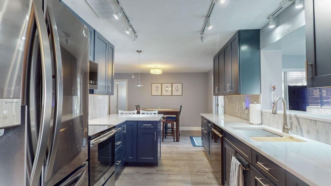 3075 Rosery Road Ne, Largo, FL 33771 Photo