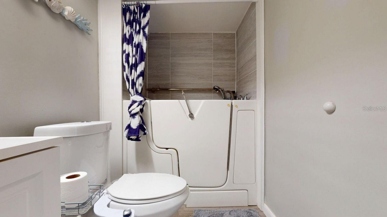 3075 Rosery Road Ne, Largo, FL 33771 Photo