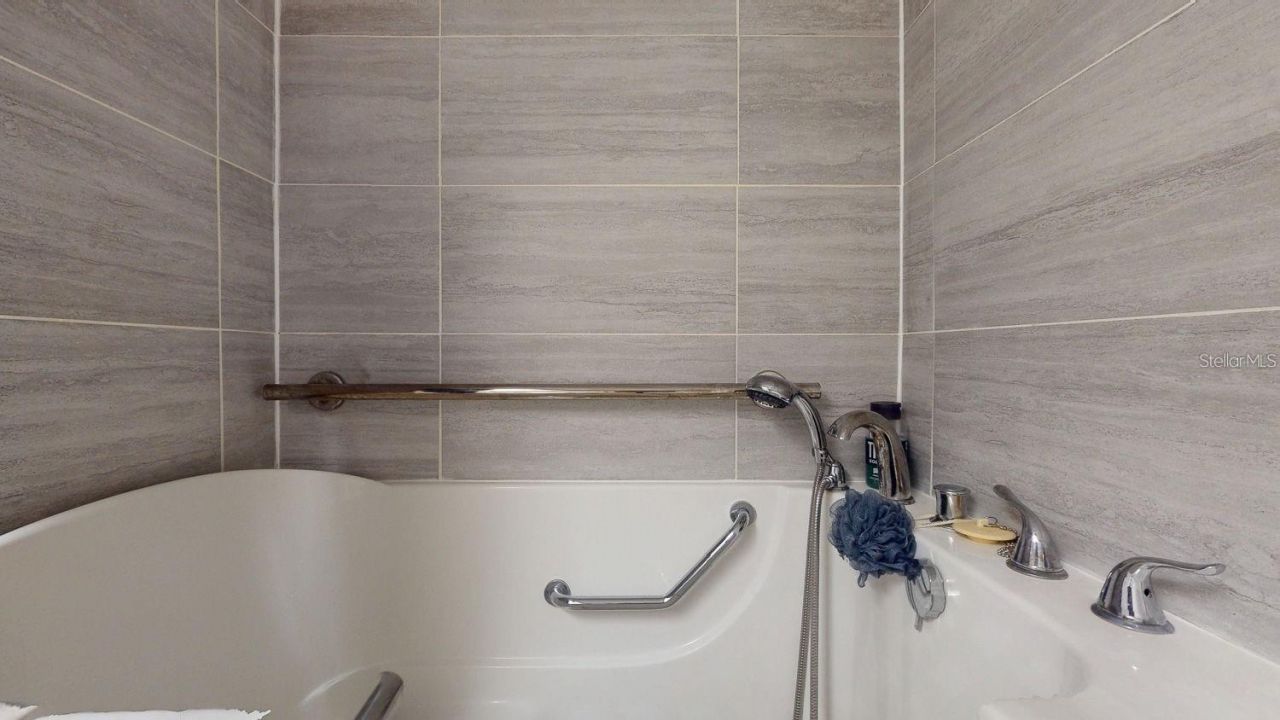 3075 Rosery Road Ne, Largo, FL 33771 Photo