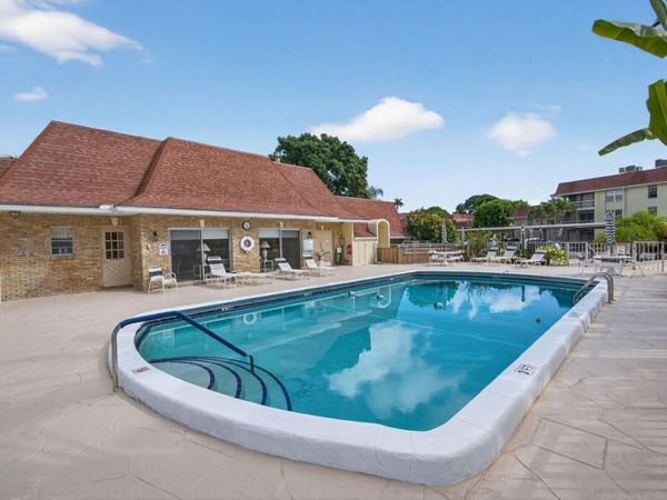 5580 Tamberlane Circle, Unit 133, Palm Beach Gardens, FL 33418