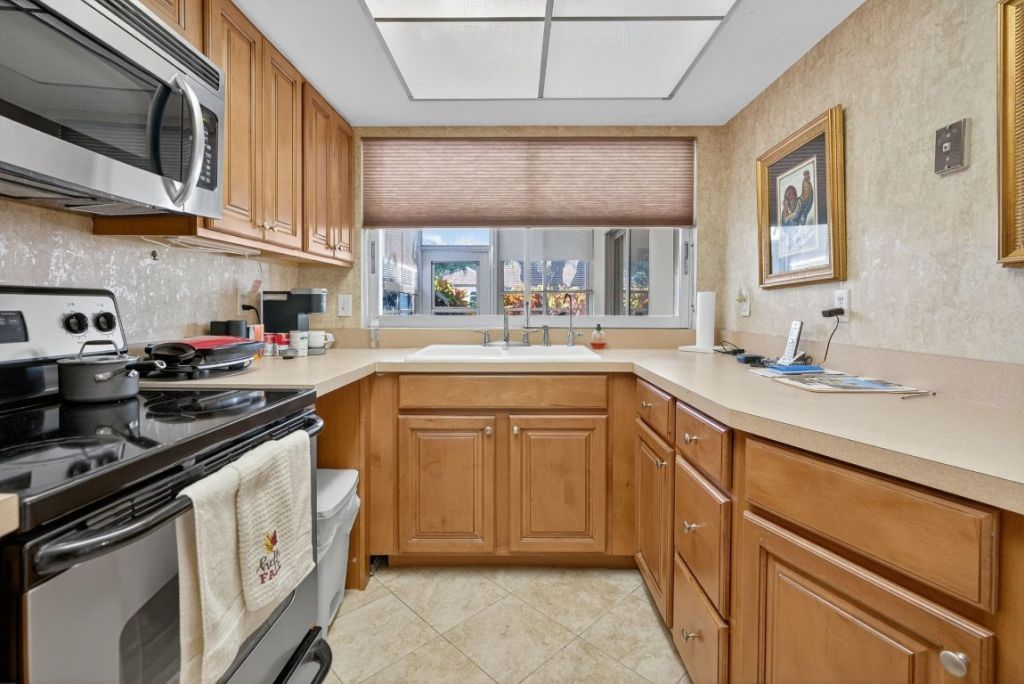 5580 Tamberlane Circle, Unit 133, Palm Beach Gardens, FL 33418 Photo