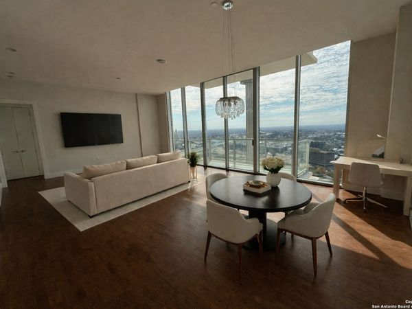 610 E MARKET ST, Unit 2803, San Antonio, TX 78205