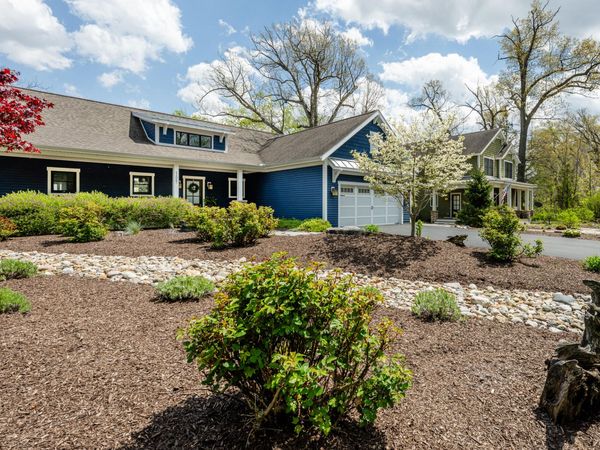 11087 Lake Shore Drive, Berrien Springs, MI 49103