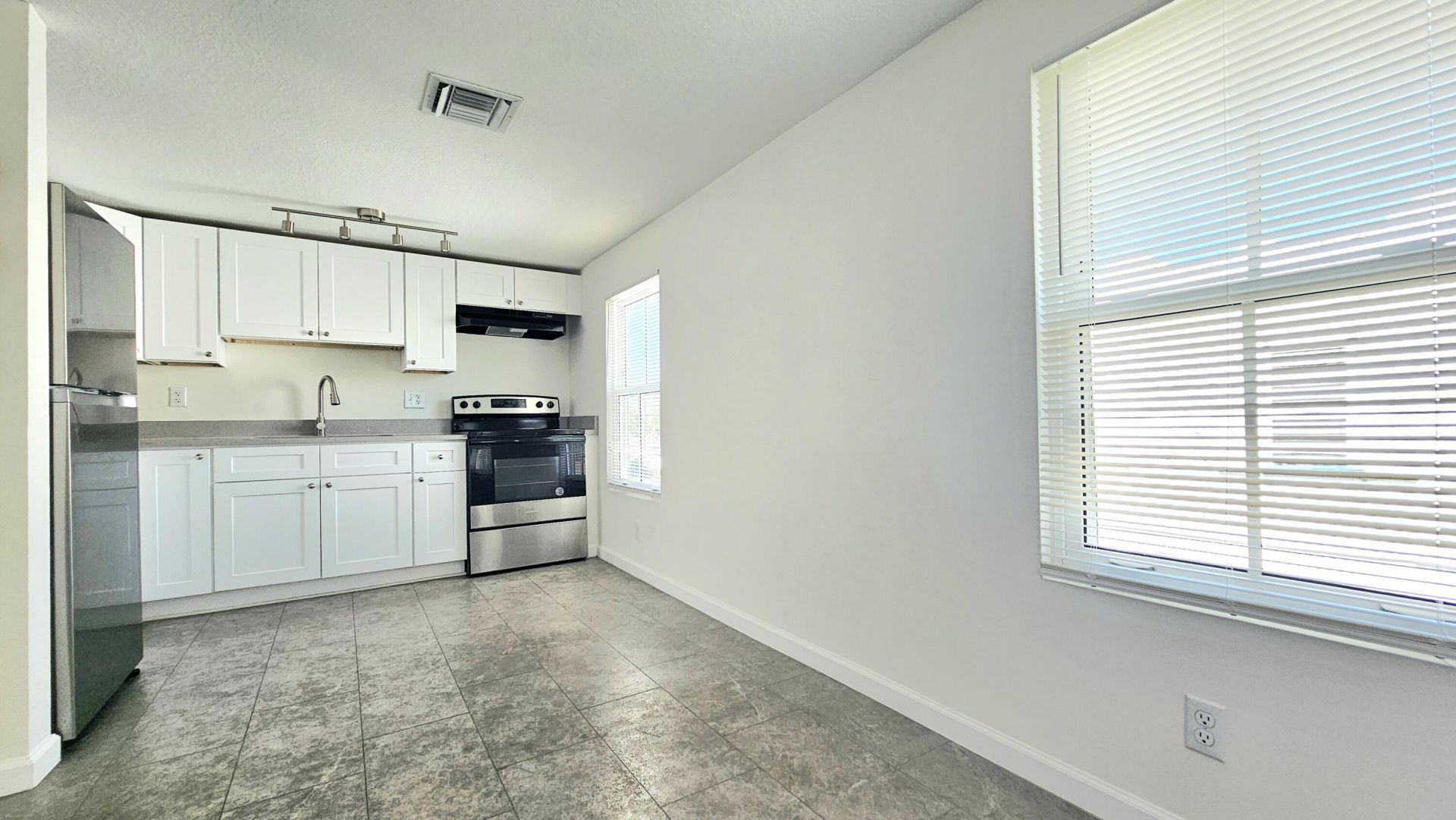 914 10th Street, Unit C, West Palm Beach, FL 33401 Photo