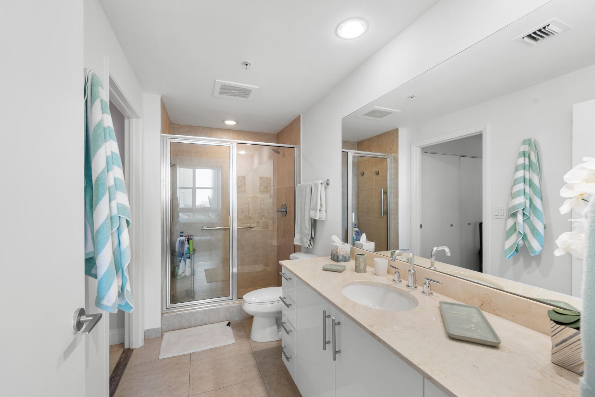 550 Okeechobee Boulevard, Unit 1407, West Palm Beach, FL 33401 Photo