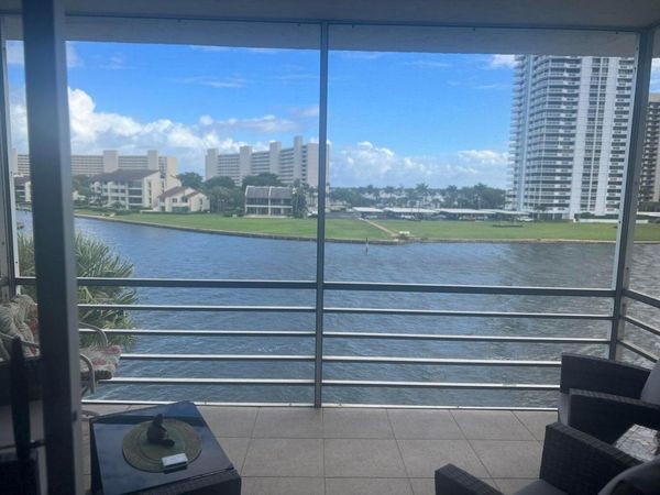 20 Yacht Club Drive, Unit 405, North Palm Beach, FL 33408