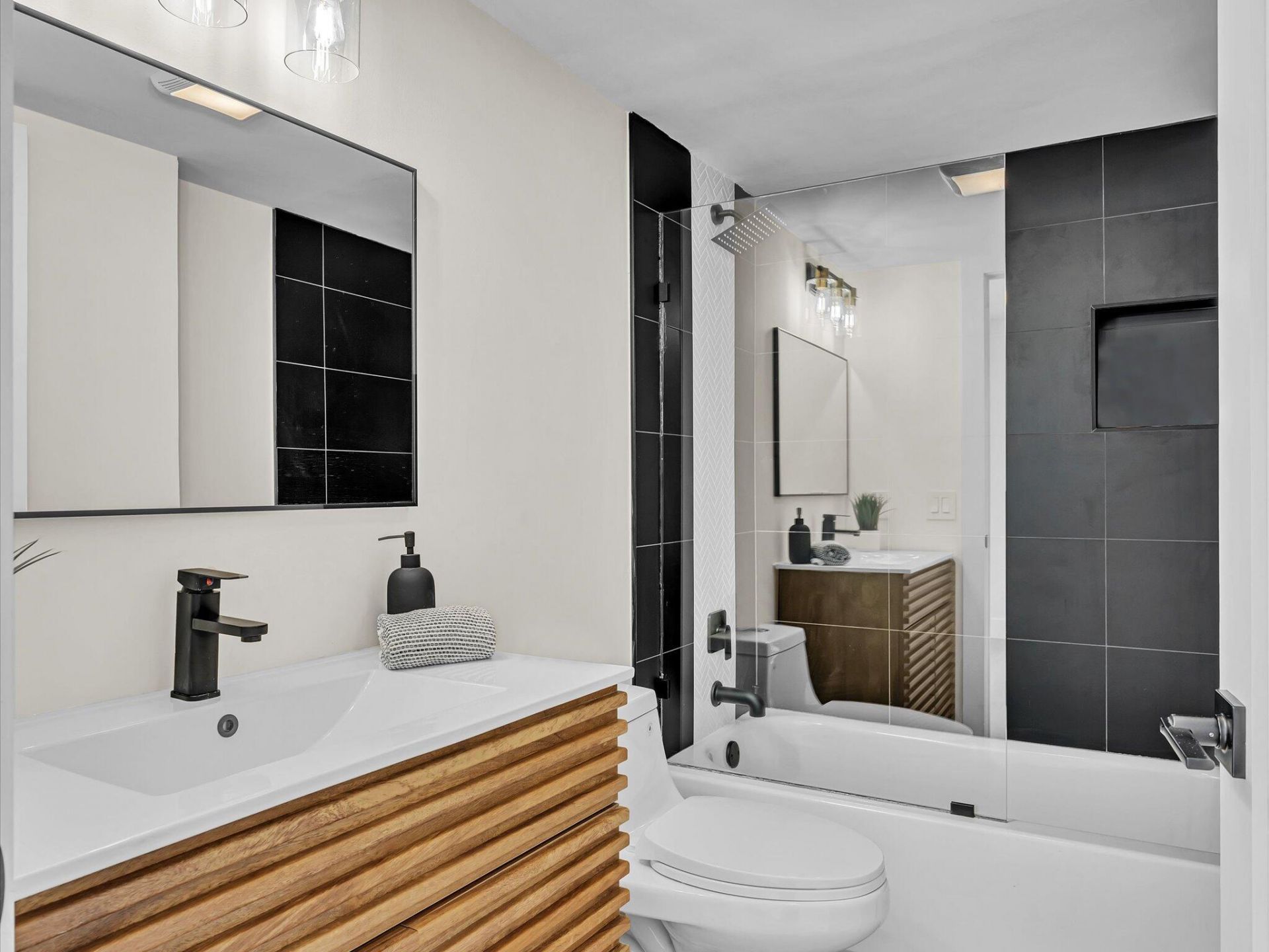 21 Royal Palm Way, Unit 3030, Boca Raton, FL 33432 Photo