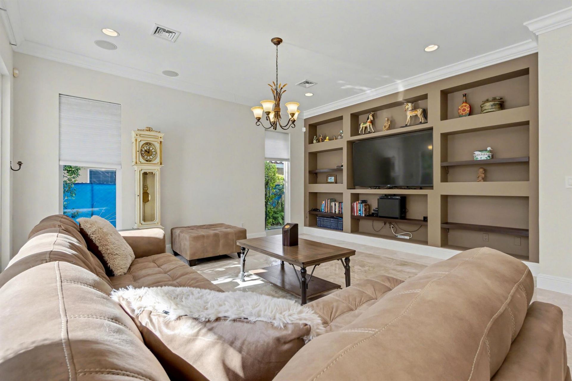 860 E Park Drive, Boca Raton, FL 33432 Photo