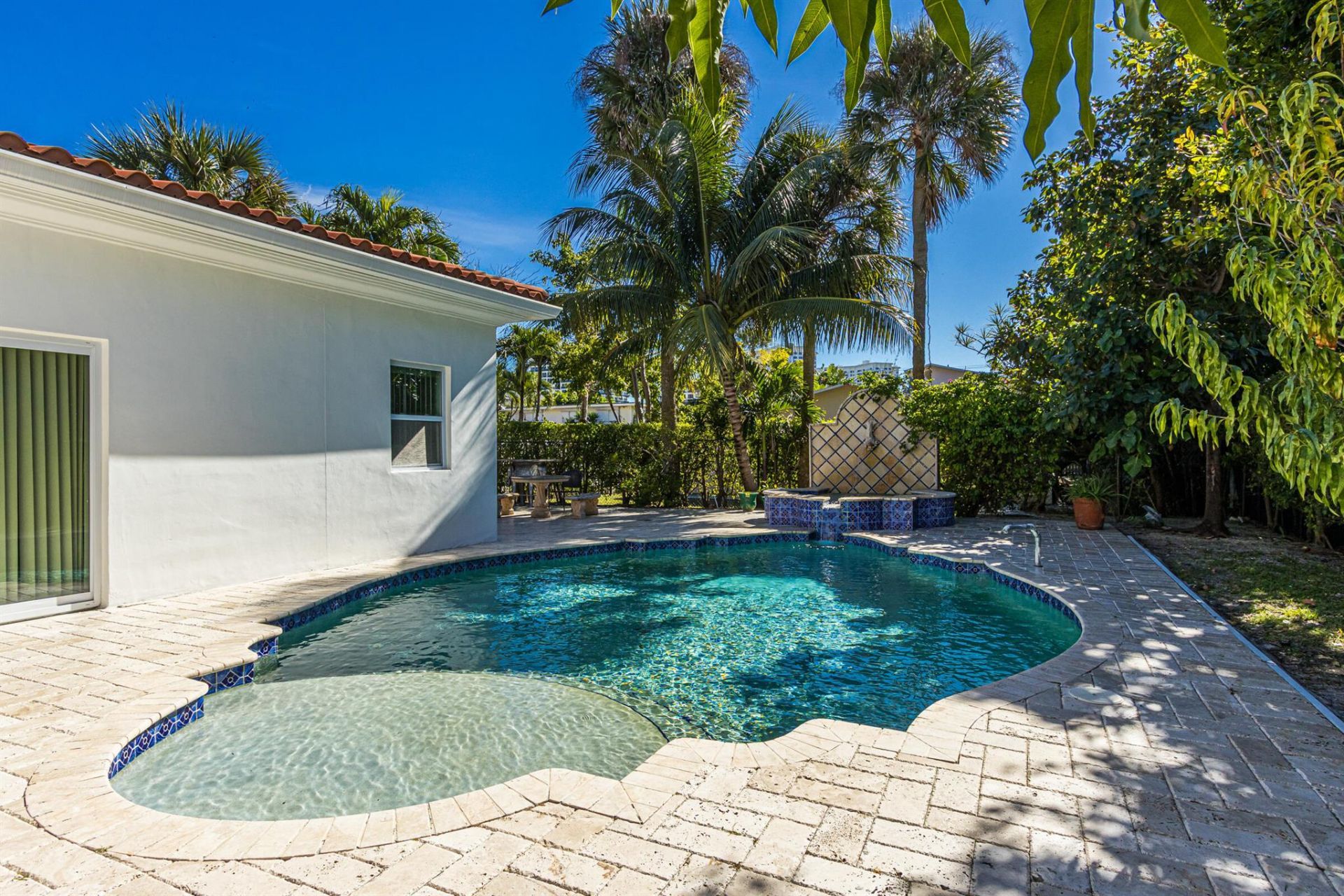 860 E Park Drive, Boca Raton, FL 33432 Photo