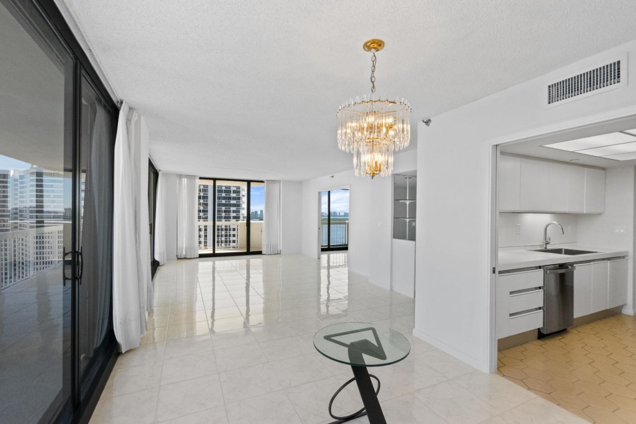 123 Lakeshore Drive, Unit 1942, North Palm Beach, FL 33408 Photo