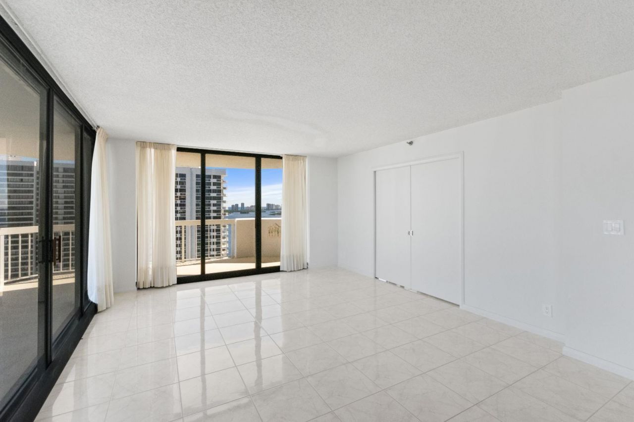 123 Lakeshore Drive, Unit 1942, North Palm Beach, FL 33408 Photo