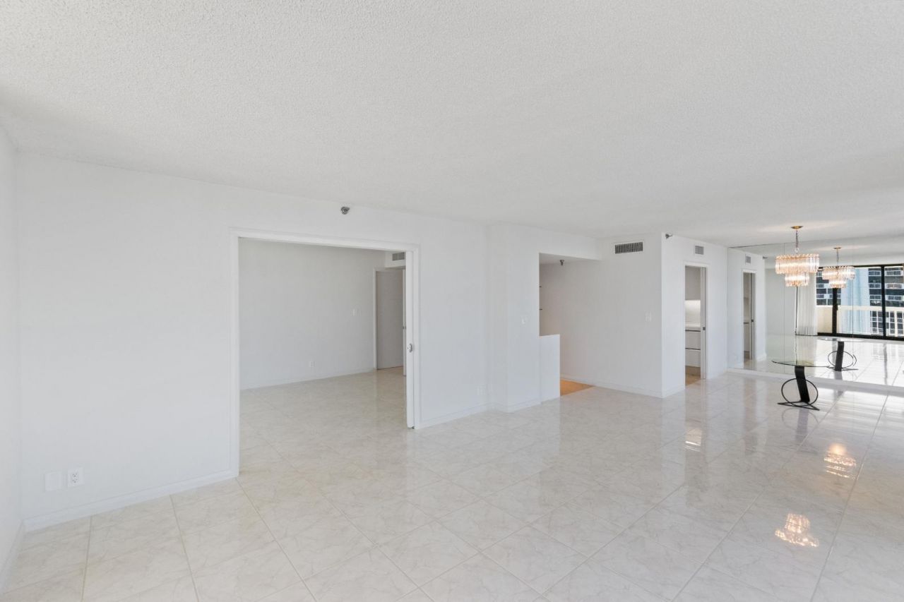 123 Lakeshore Drive, Unit 1942, North Palm Beach, FL 33408 Photo