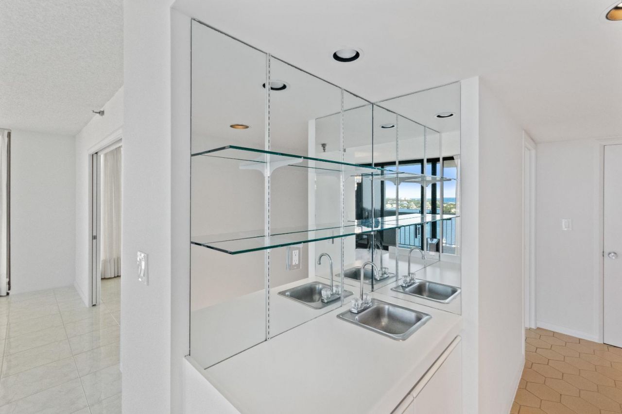 123 Lakeshore Drive, Unit 1942, North Palm Beach, FL 33408 Photo