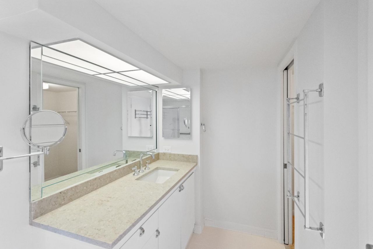 123 Lakeshore Drive, Unit 1942, North Palm Beach, FL 33408 Photo