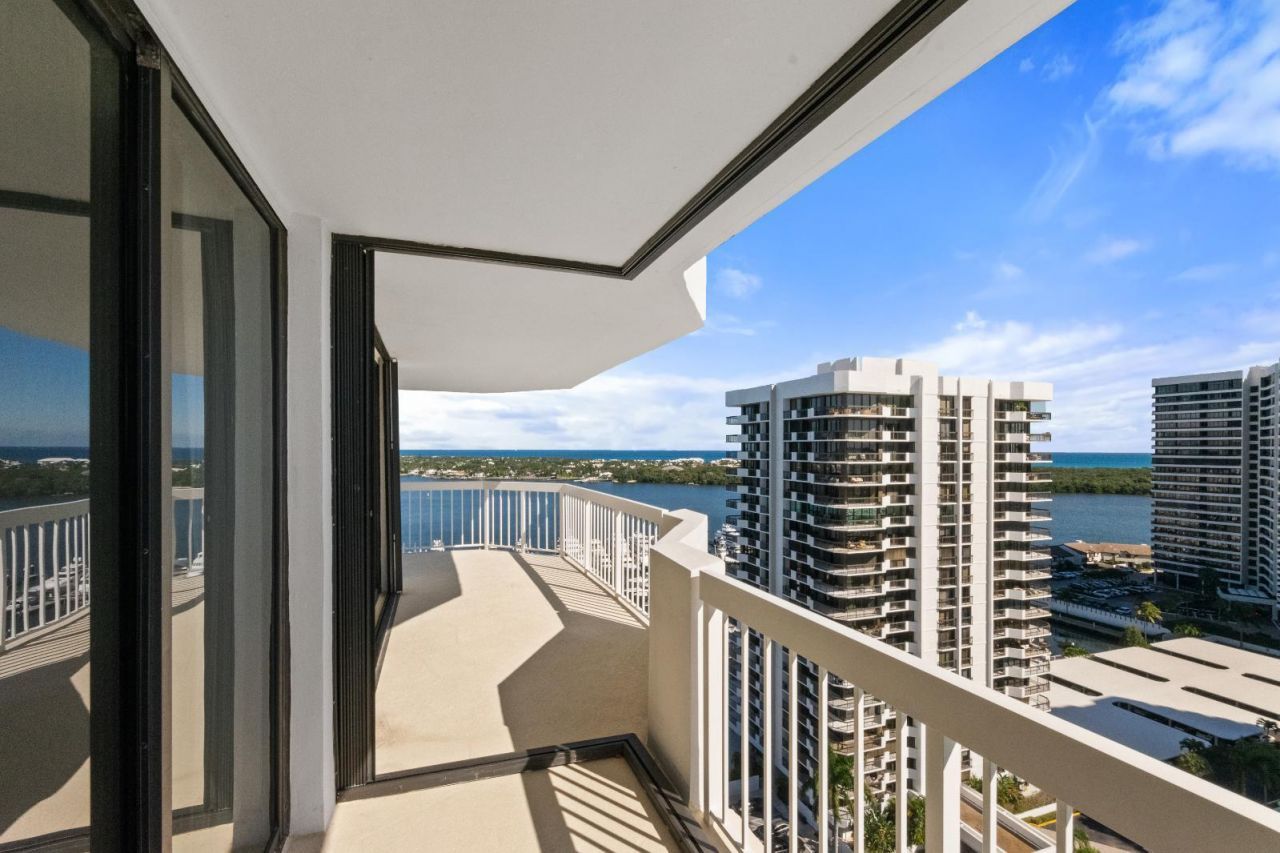 123 Lakeshore Drive, Unit 1942, North Palm Beach, FL 33408 Photo