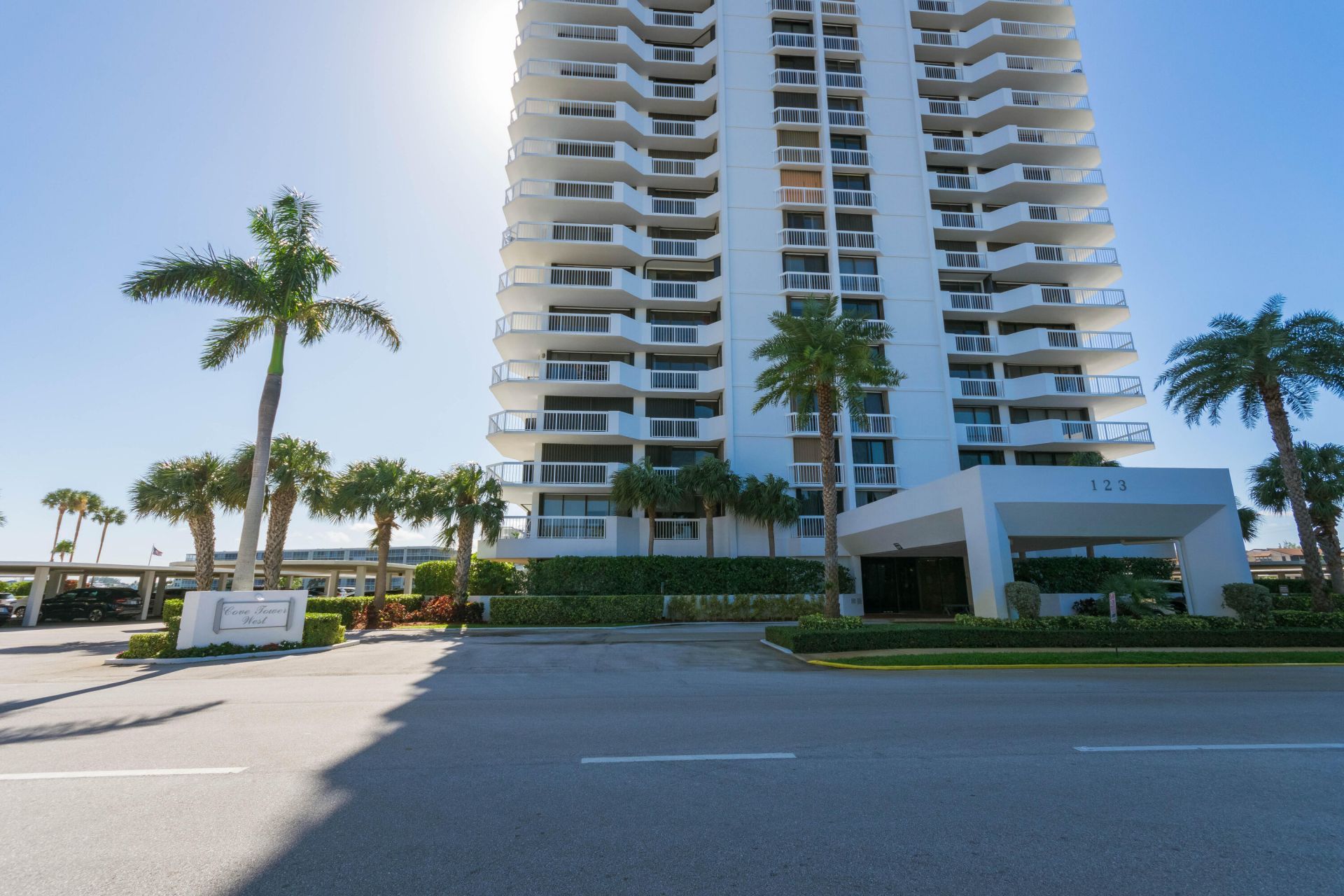 123 Lakeshore Drive, Unit 1942, North Palm Beach, FL 33408 Photo