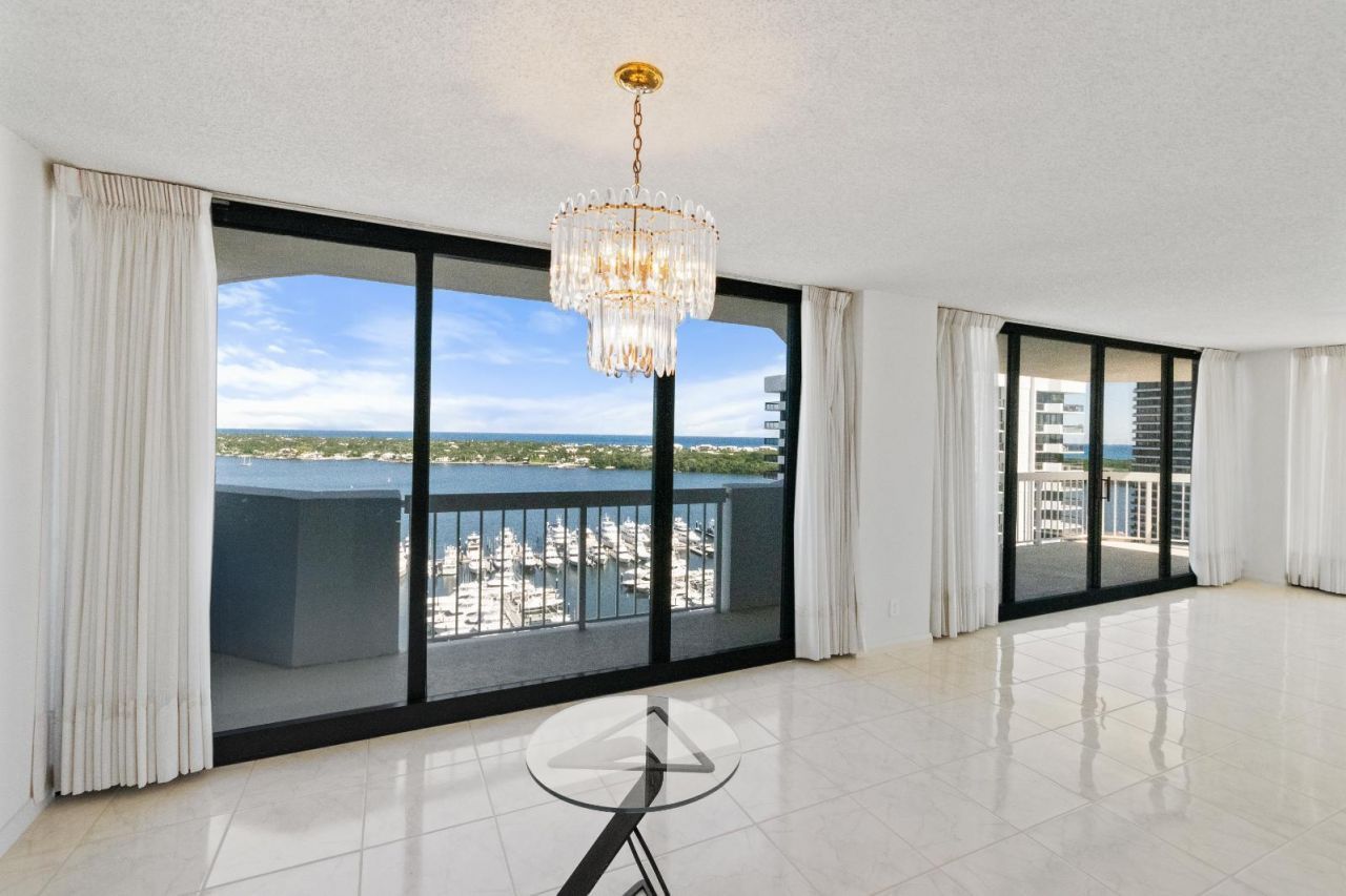 123 Lakeshore Drive, Unit 1942, North Palm Beach, FL 33408 Photo