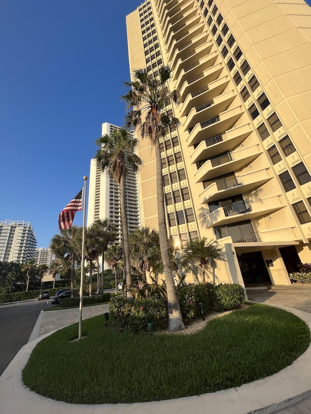 2800 N Ocean Drive, Unit B-23c, Singer Island, FL 33404 Photo