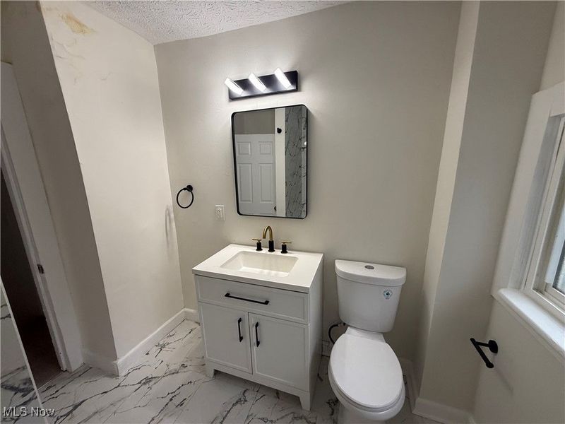 3739 W 37th Street, Cleveland, OH 44109 Photo 12
