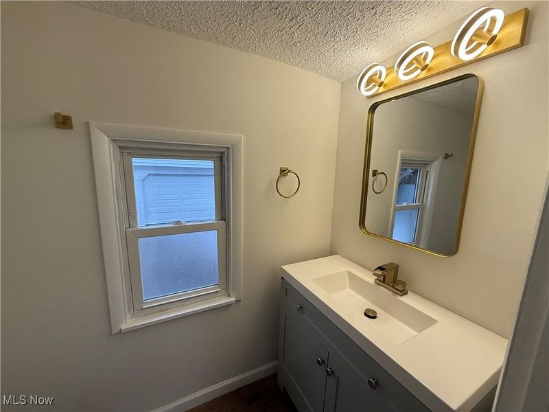 3739 W 37th Street, Cleveland, OH 44109 Photo 18