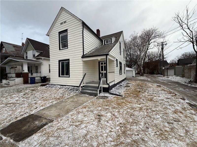 3739 W 37th Street, Cleveland, OH 44109 Photo 2