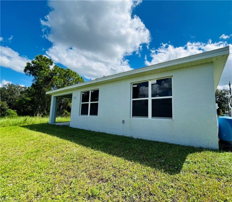 2812 49th St Sw, Lehigh Acres, FL 33976 Photo