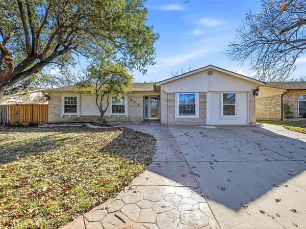 517 Panay Way Drive, Fort Worth, TX 76108