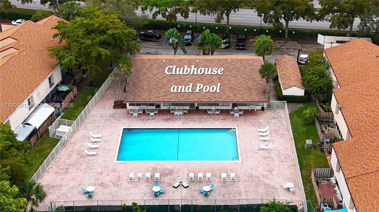 8209 NW 8th St, Unit 1, Plantation, FL 33324 Photo