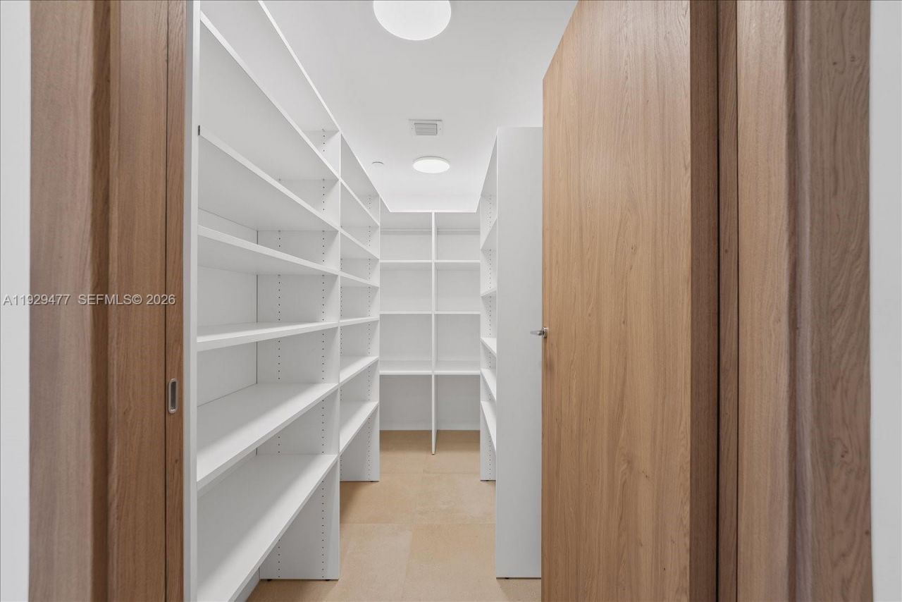 1135 103 St, Unit 403, Bay Harbor Islands, FL 33154 Photo