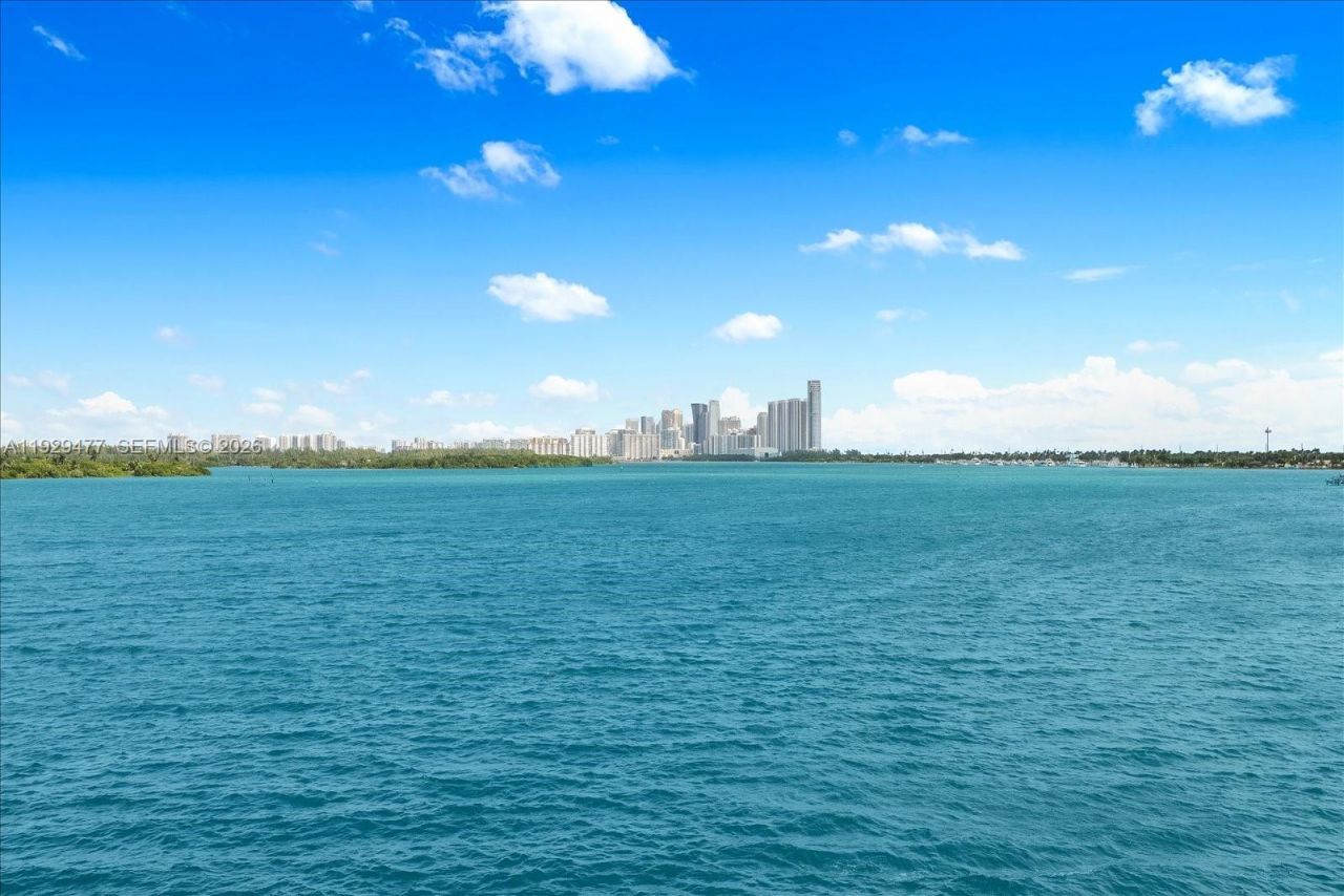 1135 103 St, Unit 403, Bay Harbor Islands, FL 33154 Photo