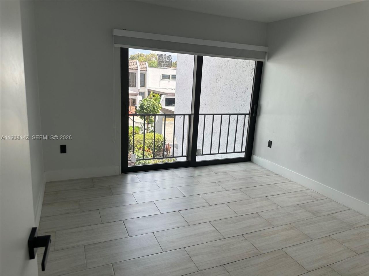 6526 Kendale Lakes Dr, Unit 1405, Miami, FL 33183 Photo